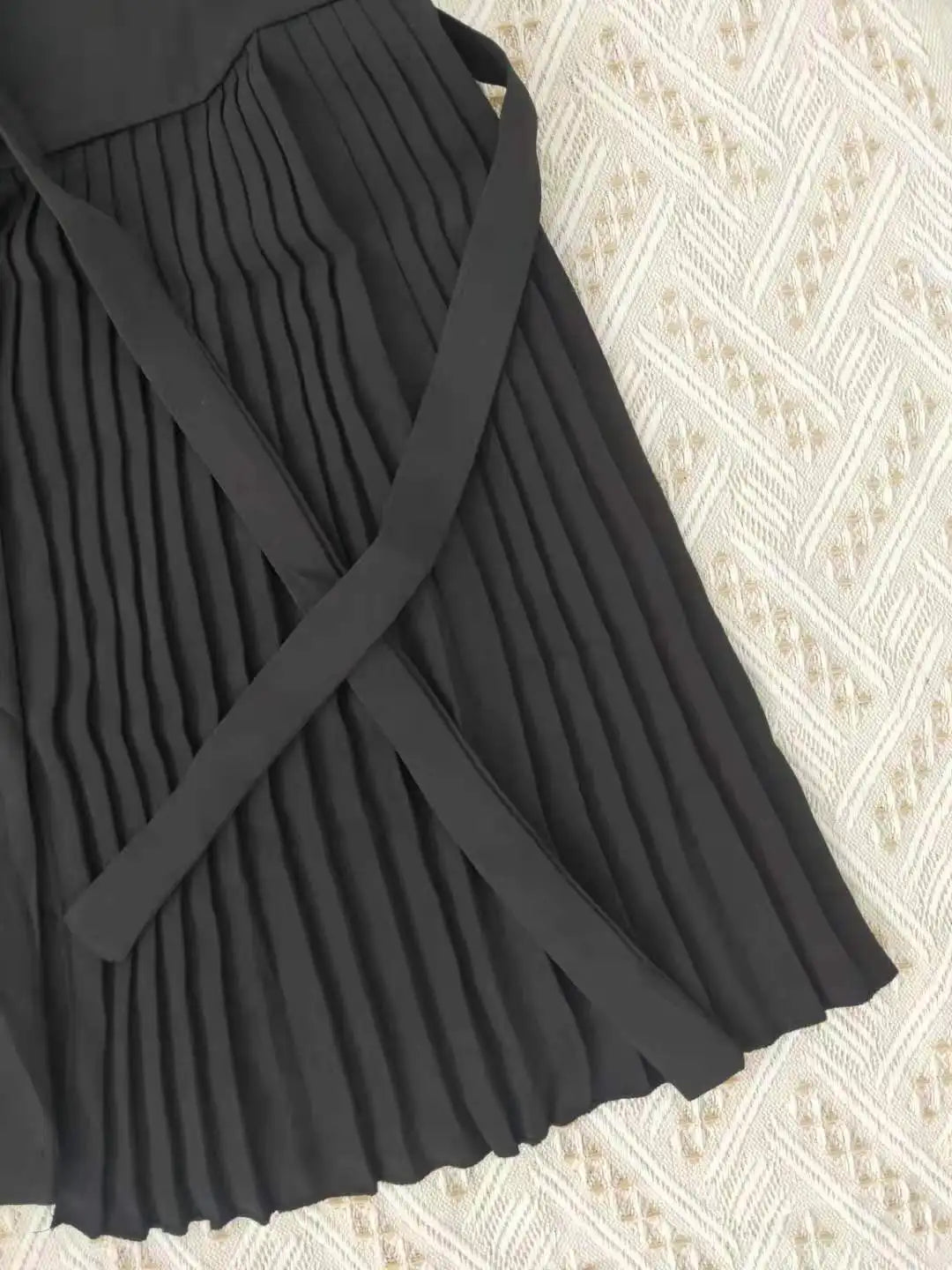 women Elegant temperament autumn and winter new solid color dress
