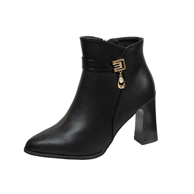 Women's boots for autumn winter