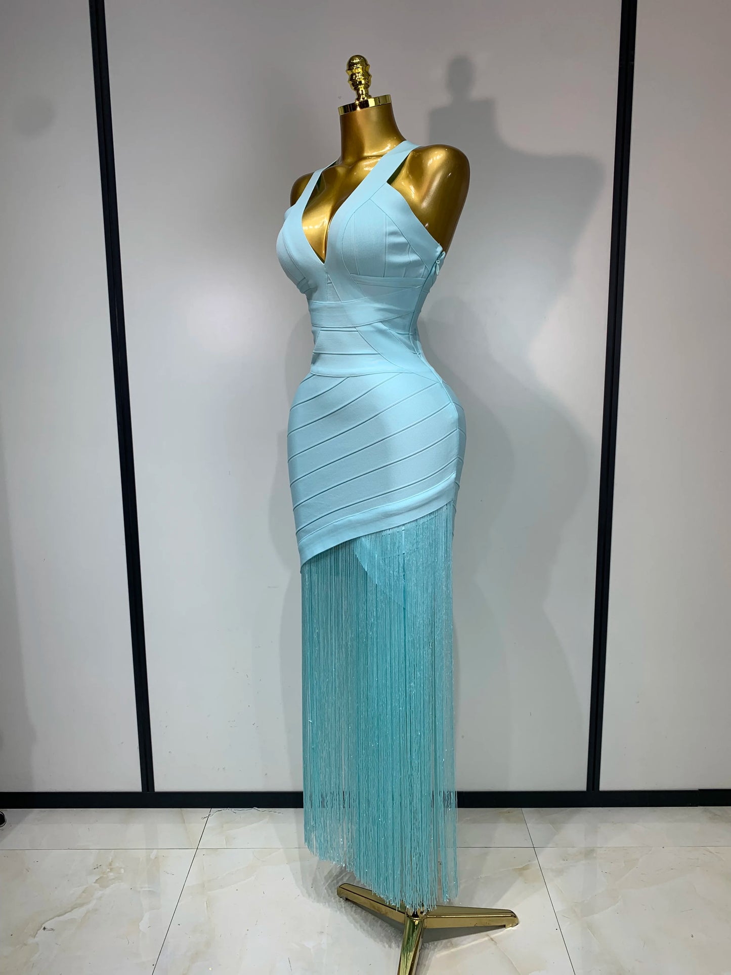 Women Sleeveless Sexy V-neck Tassel Bodycon Bandage Celebrity Elegant Evening Party High Quality Club Birthday Dress