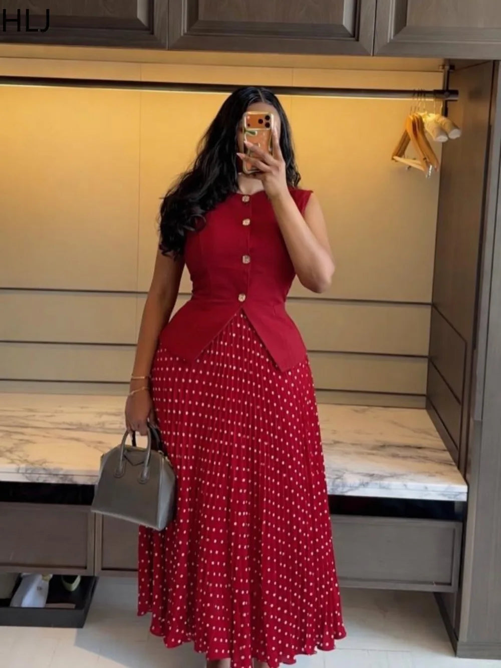 Women HLJ Elegant Black Vest and Polka Dot Skirt Two Piece Set Gold Button Sleeveless Top + Pleated Skirt  Streetwear Vestidos