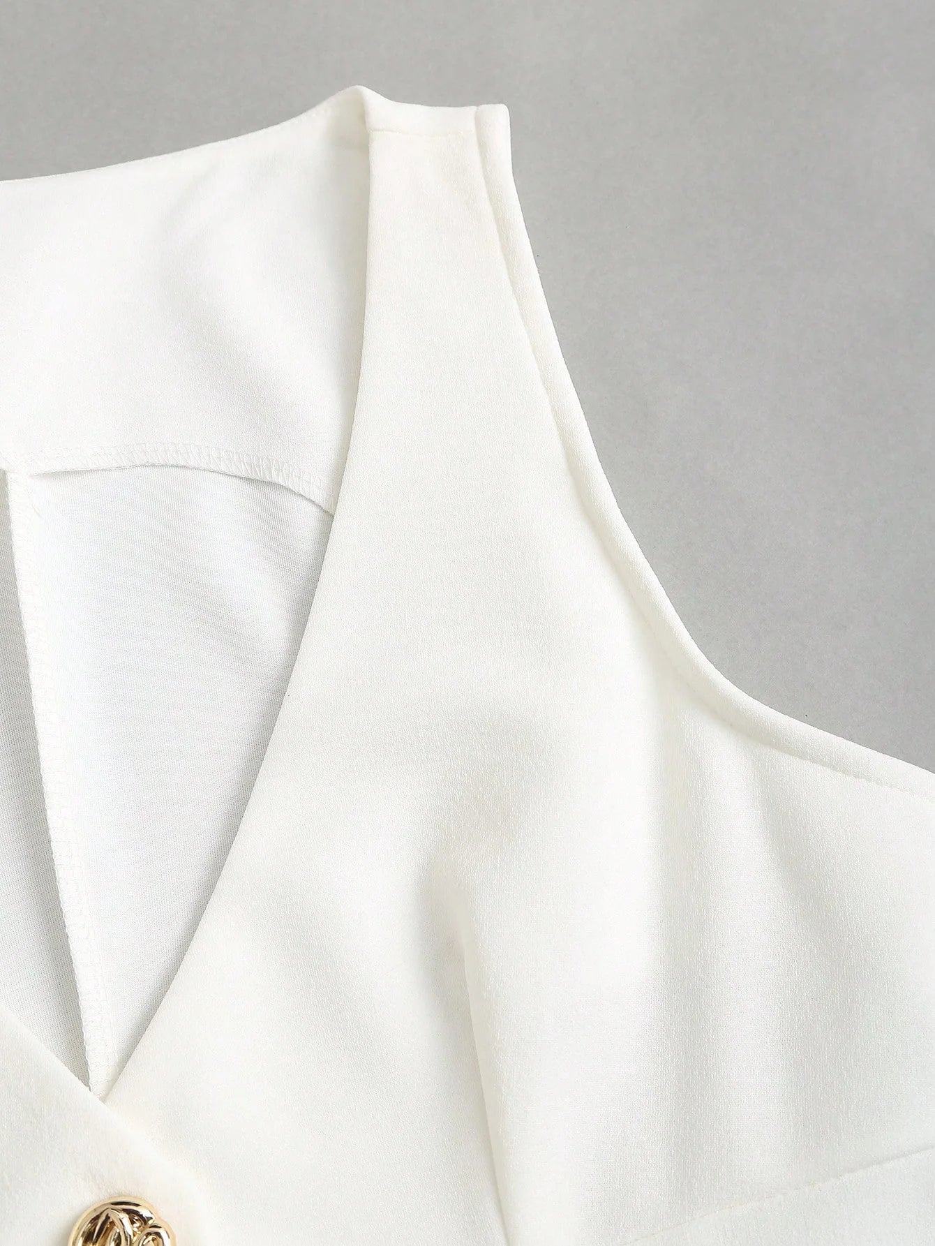 Women Metal Buckle Sleeveless Vest with Fake Pockets Blazer